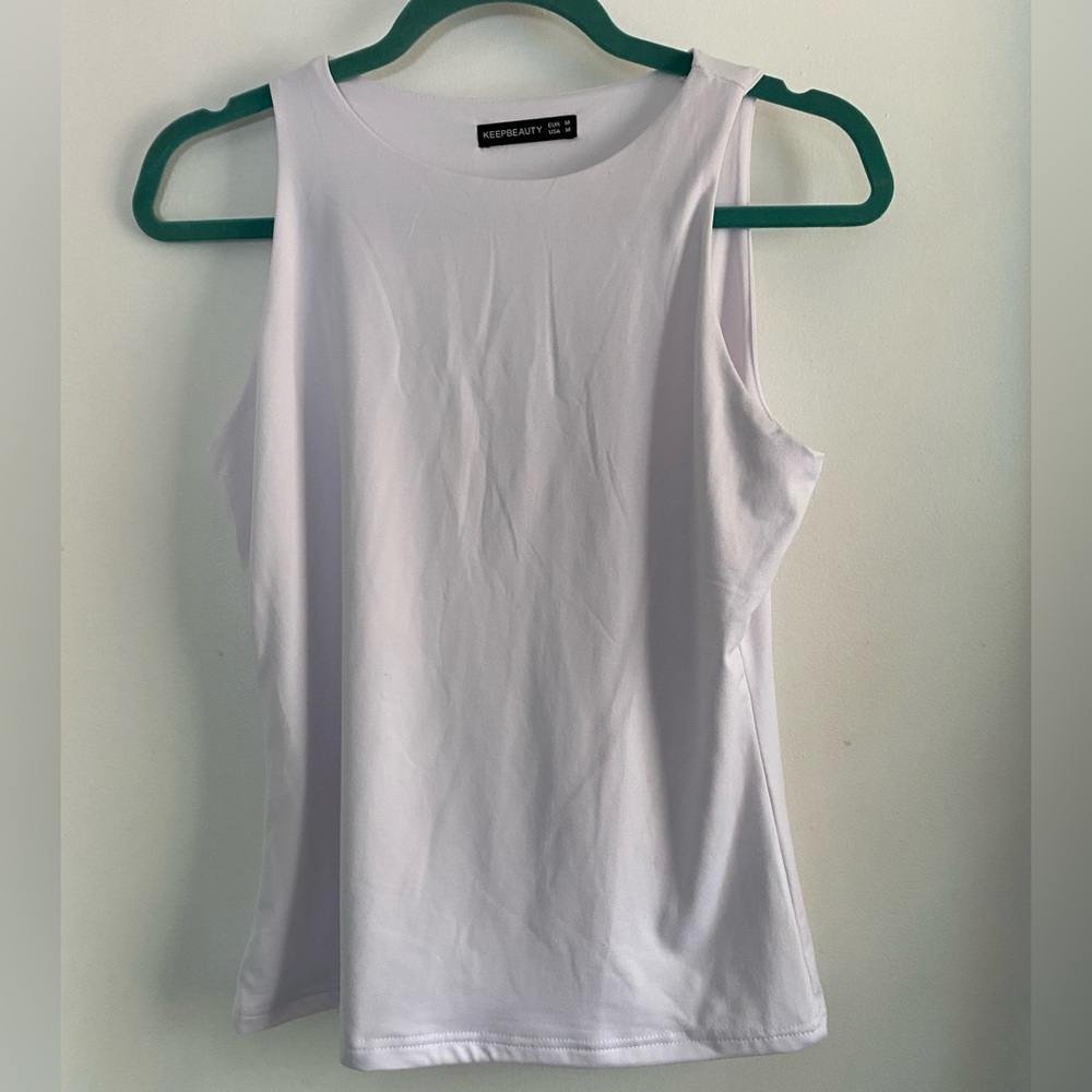 Keep beauty lined white fitted tank top size medium